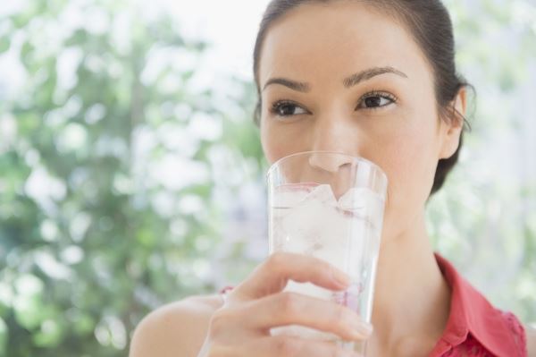 Ученые выяснили, сколько на самом деле необходимо пить воды