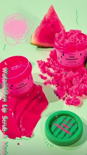 
<p>                        Watermelon collection by I heart revolution</p>
<p>                    
